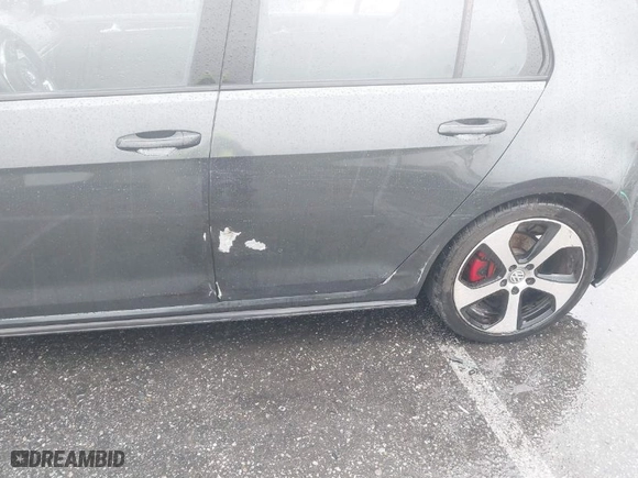 2015 Volkswagen Golf GTI Autobahn with VIN 3VW5T7AU7FM016917, listed as a IAAI auction lot 41566397 with 123,517 mi miles. Bid and sale history available at carsss.com. Image 6.