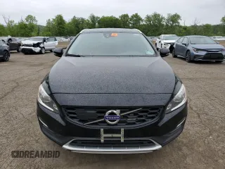 2015 Volvo V60 T5 z VIN YV4612HK0F1001660, wystawiony jako Copart lot #57965675 z przebiegiem 101 137 mil mil oraz Nie do naprawy • Non repairable. Historia ofert i sprzedaży dostępna na DreamBid. Obrazek 5.
