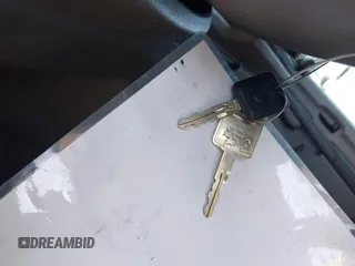 2020 Nissan NV Cargo SV z VIN 1N6BF0KM6LN800927, wystawiony jako IAAI lot #42027239 z przebiegiem 102 724 mil mil oraz . Historia ofert i sprzedaży dostępna na DreamBid. Obrazek 11.
