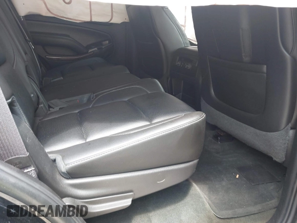 2015 GMC Yukon SLT with VIN 1GKS2BKC5FR275085, listed as a IAAI auction lot 42025693 with Not Provided miles. Bid and sale history available at carsss.com. Image 8.