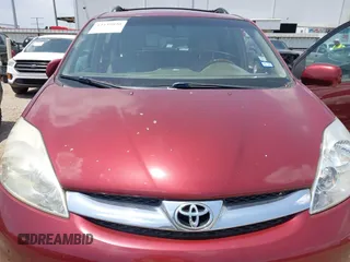 2008 Toyota Sienna XLE z VIN 5TDZK22C98S204082, wystawiony jako IAAI lot #42439890 z przebiegiem 134 283 mil mil oraz . Historia ofert i sprzedaży dostępna na DreamBid. Obrazek 6.