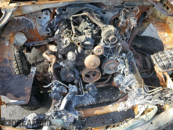 2005 GMC Yukon XL SLT with VIN 1GKFK16Z95J100913, listed as a Copart auction lot 51825525 with Not Provided miles and Salvage Title. Bid and sale history available at carsss.com. Image 12.