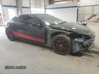 2015 Tesla Model S 85D with VIN 5YJSA1E45FF110480, listed as a Copart auction lot 49107655 with 186,150 mi miles and Salvage Title. Bid and sale history available at carsss.com. Image 4.