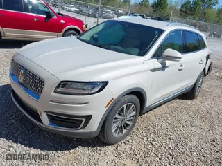 2020 Lincoln Nautilus Standard with VIN 2LMPJ6J98LBL11383, listed as a IAAI auction lot 41822835 with 36,743 mi miles. Bid and sale history available at carsss.com. Image 2.