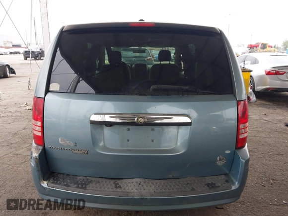 2008 Chrysler Town & Country LX with VIN 2A8HR44H38R831695, listed as a IAAI auction lot 42096656 with 254,424 mi miles and . Bid and sale history available at carsss.com. Image 16.