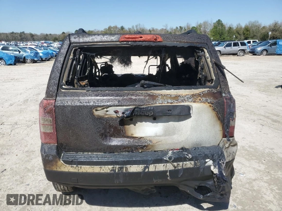 2016 Jeep Patriot Sport z VIN 1C4NJPBB4GD559516, wystawiony jako Copart lot #54237705 z przebiegiem Nie podano mil oraz Nie do naprawy • Non repairable. Historia ofert i sprzedaży dostępna na DreamBid. Obrazek 6.