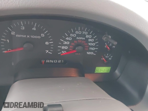 2005 Ford F-150 XLT with VIN 1FTRW12W35FB45809, listed as a IAAI auction lot 41611912 with 253,241 mi miles. Bid and sale history available at carsss.com. Image 7.