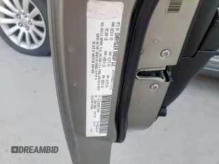 2014 Chrysler 300 z VIN 2C3CCAAG6EH175446, wystawiony jako Copart lot #59797265 z przebiegiem 119 765 mil mil oraz Szkoda całkowita • Salvage title. Historia ofert i sprzedaży dostępna na DreamBid. Obrazek 12.