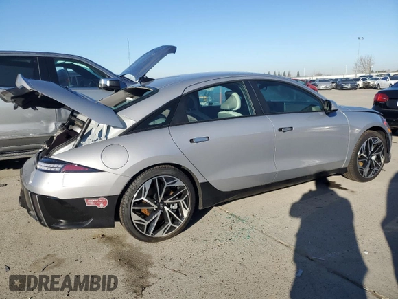 2024 Hyundai Ioniq 6 SEL z VIN KMHM34AA6RA062464, wystawiony jako Copart lot #88105065 z przebiegiem 3 947 mil mil oraz Szkoda całkowita • Salvage title. Historia ofert i sprzedaży dostępna na DreamBid. Obrazek 3.