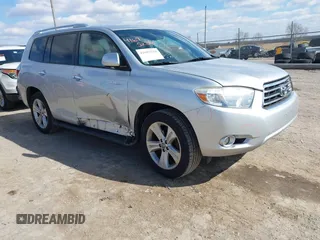 2010 Toyota Highlander Limited with VIN 5TDDK3EH3AS030488, listed as a IAAI auction lot 41695234 with 204,046 mi miles and . Bid and sale history available at DreamBid. Image 1.