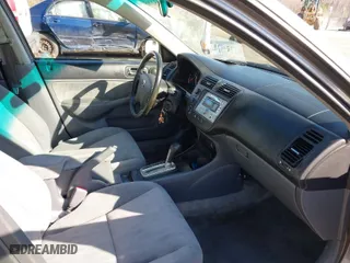 2005 Honda Civic EX with VIN 1HGES26745L012188, listed as a IAAI auction lot 41527053 with 199,526 mi miles. Bid and sale history available at carsss.com. Image 5.