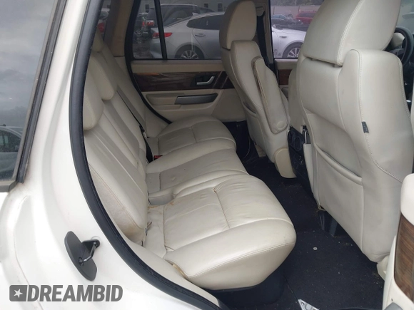2008 Land Rover Range Rover Sport SC with VIN SALSH23418A150404, listed as a IAAI auction lot 42642914 with 190,007 mi miles and . Bid and sale history available at DreamBid. Image 8.