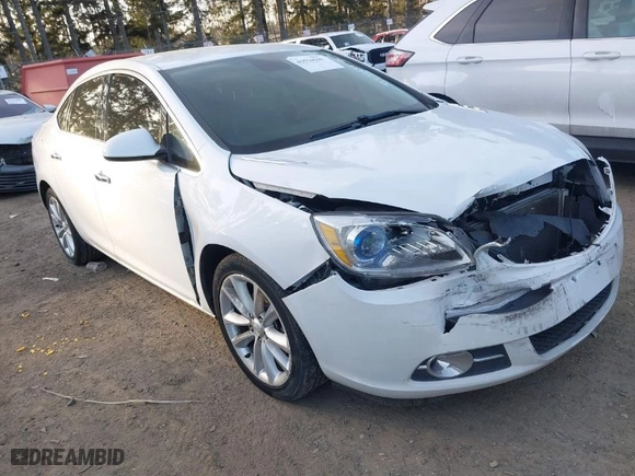 2014 Buick Verano with VIN 1G4PP5SK1E4109813, listed as a IAAI auction lot 41570595 with 81,397 mi miles. Bid and sale history available at carsss.com. Image 1.