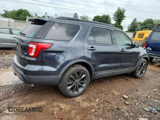 2017 Ford Explorer XLT z VIN 1FM5K8D85HGC44398, wystawiony jako Copart lot #62710735 z przebiegiem 66 978 mil mil oraz Szkoda całkowita • Salvage title. Historia ofert i sprzedaży dostępna na DreamBid. Obrazek 3.