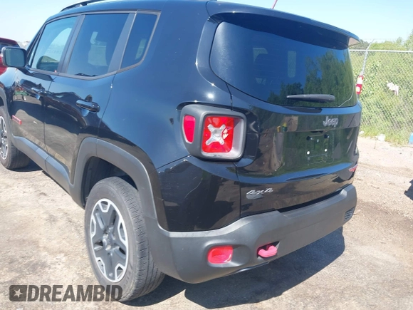 2015 Jeep Renegade Trailhawk with VIN ZACCJBCT1FPC17815, listed as a IAAI auction lot 42043290 with 247,652 mi miles and . Bid and sale history available at DreamBid. Image 3.