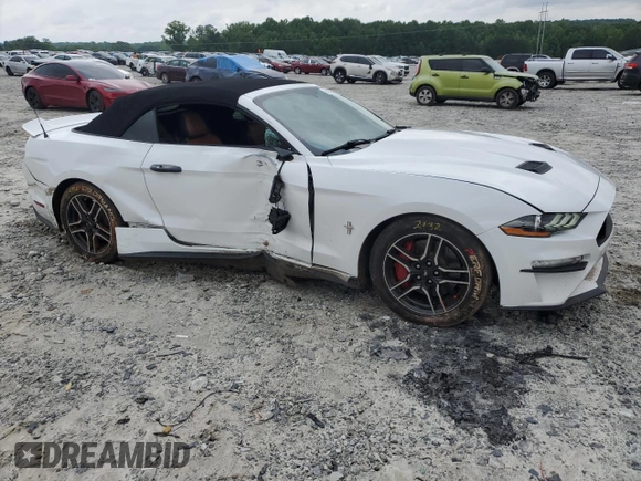 2020 Ford Mustang EcoBoost z VIN 1FATP8UH7L5137828, wystawiony jako Copart lot #60939205 z przebiegiem 107 477 mil mil oraz Szkoda całkowita • Salvage title. Historia ofert i sprzedaży dostępna na DreamBid. Obrazek 4.