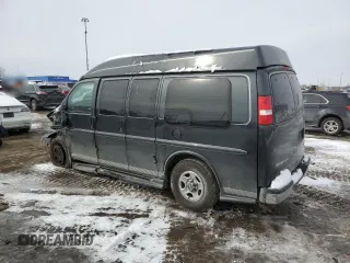 2004 GMC Savana Cargo Van YF7 Upfitter with VIN 1GDFG15T341158486, listed as a Copart auction lot 44568515 with 0 mi miles and Clean Title. Bid and sale history available at carsss.com. Image 2.