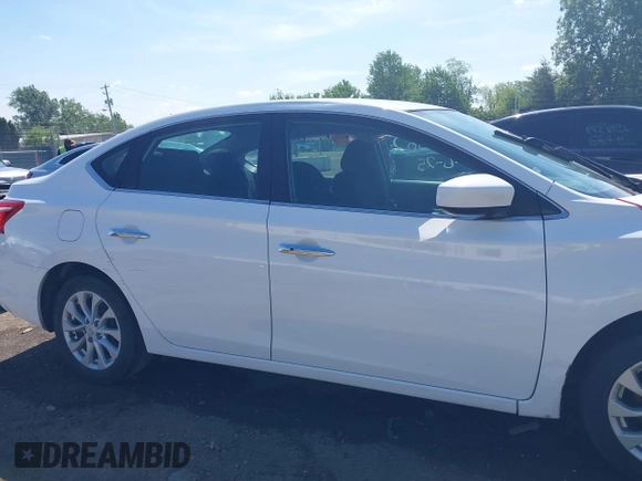 2019 Nissan Sentra S z VIN 3N1AB7AP6KY413233, wystawiony jako IAAI lot #42281572 z przebiegiem 111 297 mil mil oraz . Historia ofert i sprzedaży dostępna na DreamBid. Obrazek 14.