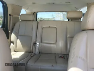 2007 Chevrolet Tahoe LTZ z VIN 1GNFK13057R201668, wystawiony jako Copart lot #58030125 z przebiegiem 197 818 mil mil oraz Szkoda całkowita • Salvage title. Historia ofert i sprzedaży dostępna na DreamBid. Obrazek 10.