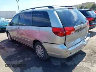 2005 Toyota Sienna CE with VIN 5TDZA23CX5S322655, listed as a IAAI auction lot 41884933 with 181,496 mi miles. Bid and sale history available at carsss.com. Image 3.