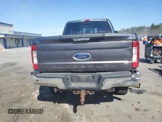 2018 Ford F-250 XL z VIN 1FT7X2B61JEB87132, wystawiony jako Copart lot #53887355 z przebiegiem 90 831 mil mil oraz Szkoda całkowita • Salvage title. Historia ofert i sprzedaży dostępna na DreamBid. Obrazek 6.