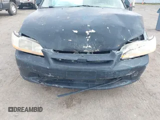 2000 Honda Accord SE with VIN 1HGCG5677YA117267, listed as a IAAI auction lot 42340016 with Not provided miles and . Bid and sale history available at DreamBid. Image 6.