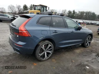 2023 Volvo XC60 Recharge Plug-In Hybrid Ultimate Dark Theme with VIN YV4H60DX0P1375509, listed as a Copart auction lot 46879715 with 0 mi miles and Salvage Title. Bid and sale history available at carsss.com. Image 3.