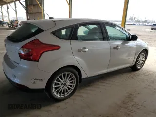 2014 Ford Focus Electric z VIN 1FADP3R41EL306186, wystawiony jako Copart lot #53754535 z przebiegiem 46 711 mil mil oraz Tytuł czysty. Historia ofert i sprzedaży dostępna na DreamBid. Obrazek 3.
