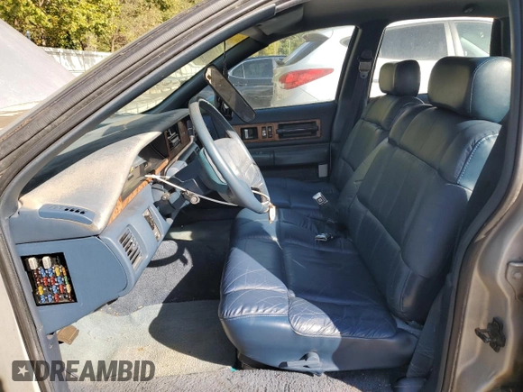1992 Chevrolet Caprice z VIN 1G1BN53E5NW117035, wystawiony jako Copart lot #74152744 z przebiegiem 88 812 mil mil oraz Czysty tytuł • Clean title. Historia ofert i sprzedaży dostępna na DreamBid. Obrazek 7.