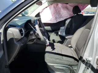 2023 Hyundai Venue SE with VIN KMHRB8A33PU219252, listed as a Copart auction lot 48568895 with 40,941 mi miles and Salvage Title. Bid and sale history available at DreamBid. Image 7.