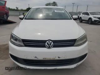 2012 Volkswagen Jetta SE with VIN 3VWDP7AJXCM391654, listed as a Copart auction lot 52693285 with 120,626 mi miles and Clean title. Bid and sale history available at DreamBid. Image 5.