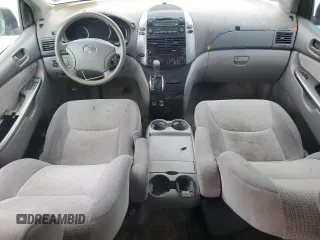 2007 Toyota Sienna CE z VIN 5TDZK23CX7S037499, wystawiony jako Copart lot #57774175 z przebiegiem 258 998 mil mil oraz Czysty tytuł • Clean title. Historia ofert i sprzedaży dostępna na DreamBid. Obrazek 8.