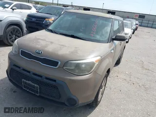 2014 Kia Soul with VIN KNDJN2A29E7111078, listed as a IAAI auction lot 42066949 with 153,923 mi miles. Bid and sale history available at carsss.com. Image 2.