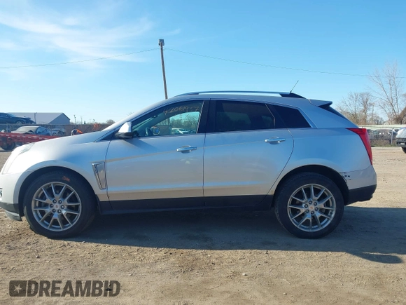 2013 Cadillac SRX Performance Collection z VIN 3GYFNHE33DS540108, wystawiony jako IAAI lot #42061957 z przebiegiem 182 797 mil mil oraz . Historia ofert i sprzedaży dostępna na DreamBid. Obrazek 14.