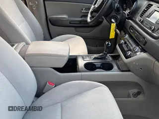 2016 Kia Sedona L with VIN KNDMA5C13G6173955, listed as a Copart auction lot 47967475 with 203,987 mi miles and Clean Title. Bid and sale history available at DreamBid. Image 5.