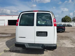 2020 Chevrolet Express Cargo Van with VIN 1GCWGBFP7L1149607, listed as a IAAI auction lot 41519575 with 82,940 mi miles. Bid and sale history available at carsss.com. Image 16.