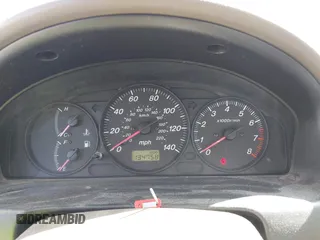 2002 Mazda Protege DX z VIN JM1BJ225021606891, wystawiony jako IAAI lot #42011997 z przebiegiem 134 758 mil mil oraz . Historia ofert i sprzedaży dostępna na DreamBid. Obrazek 7.