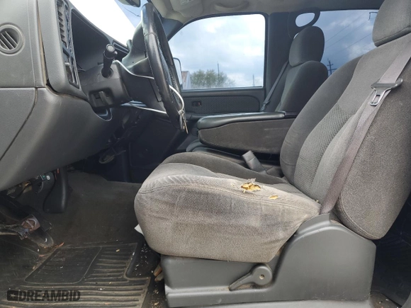2006 Chevrolet Silverado 1500 LT1 with VIN 2GCEK13T761133699, listed as a Copart auction lot 52619945 with 180,048 mi miles and Clean Title. Bid and sale history available at carsss.com. Image 7.