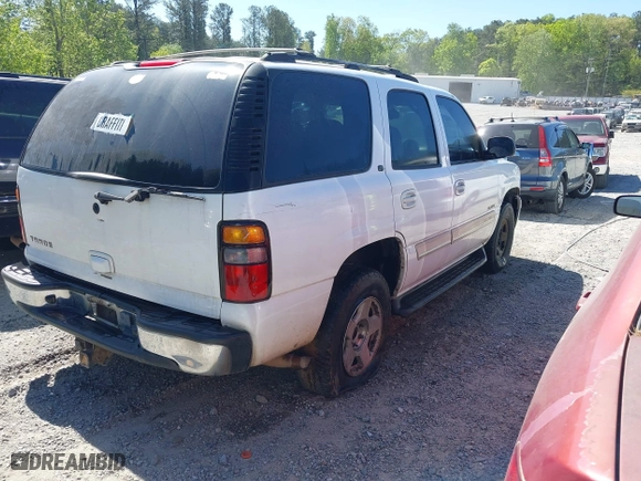 2005 Chevrolet Tahoe Z71 with VIN 1GNEC13T75R137262, listed as a IAAI auction lot 41986209 with 292,885 mi miles. Bid and sale history available at carsss.com. Image 4.