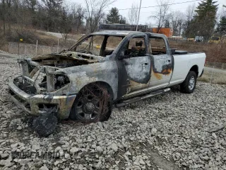 2022 Ram 2500 Tradesman with VIN 3C6UR5HJ2NG371740, listed as a Copart auction lot 44186795 with 0 mi miles and Salvage Title. Bid and sale history available at carsss.com. Image 1.