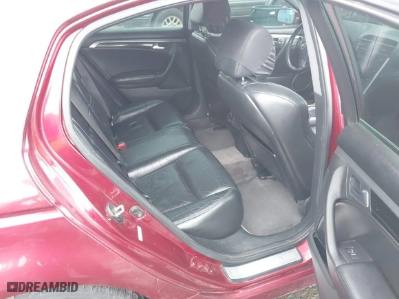 2005 Acura TL with VIN 19UUA66285A035866, listed as a IAAI auction lot 41590459 with 184,942 mi miles. Bid and sale history available at carsss.com. Image 8.