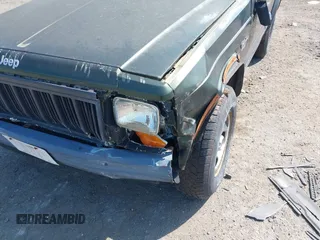 1996 Jeep Cherokee Sport with VIN 1J4FJ68S0TL211339, listed as a IAAI auction lot 42164217 with 193,080 mi miles and . Bid and sale history available at DreamBid. Image 6.