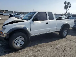 2003 Toyota Tacoma PreRunner with VIN 5TESM92N63Z172905, listed as a Copart auction lot 61448615 with 215,631 mi miles and Salvage title. Bid and sale history available at DreamBid. Image 1.