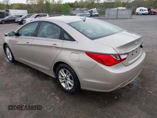 2011 Hyundai Sonata GLS with VIN 5NPEB4AC5BH284652, listed as a IAAI auction lot 42067587 with 155,310 mi miles and . Bid and sale history available at DreamBid. Image 3.
