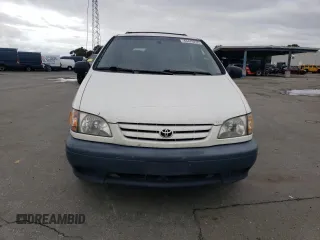 2001 Toyota Sienna CE with VIN 4T3ZF19C01U343011, listed as a Copart auction lot 43470235 with 161,824 mi miles and Salvage Title. Bid and sale history available at carsss.com. Image 5.