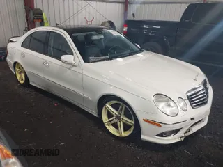 2008 Mercedes-Benz E 550 with VIN WDBUF90X38B279752, listed as a IAAI auction lot 40900297 with 160,937 mi miles and . Bid and sale history available at carsss.com. Image 1.