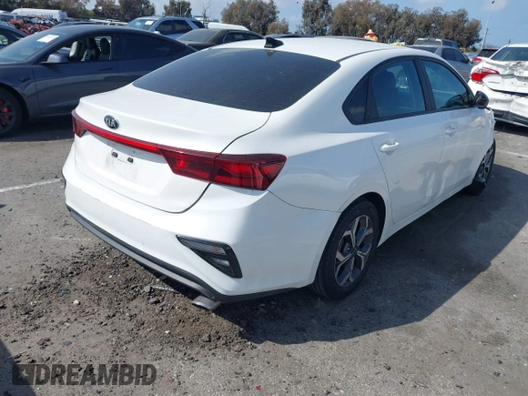 2021 Kia Forte LXS z VIN 3KPF24AD3ME299221, wystawiony jako IAAI lot #41893062 z przebiegiem 62 961 mil mil oraz . Historia ofert i sprzedaży dostępna na DreamBid. Obrazek 4.