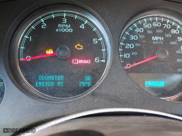 2009 Chevrolet Suburban LS with VIN 1GNFC16069R191034, listed as a IAAI auction lot 41583684 with 195,900 mi miles. Bid and sale history available at carsss.com. Image 7.