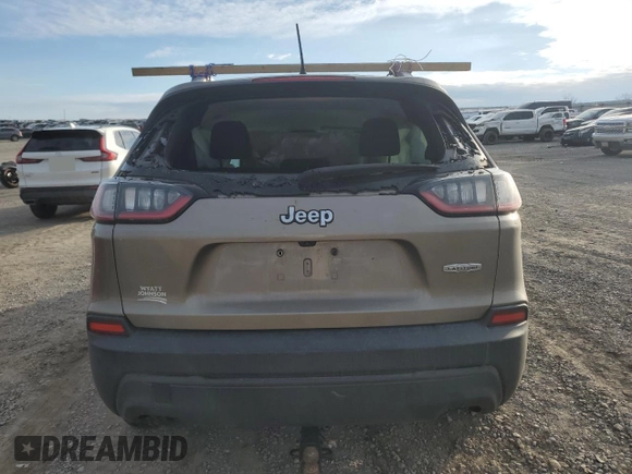2019 Jeep Cherokee Latitude с VIN 1C4PJLCX1KD131651, выставлен на аукционе Copart как лот 87386804 с пробегом Не указан миль и Списание • Salvage title. История ставок и продаж доступна на DreamBid. Изображение 6.