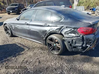 2019 BMW 4 Series 440i xDrive with VIN WBA4J7C52KBM75345, listed as a IAAI auction lot 40613703 with 31,402 mi miles and . Bid and sale history available at carsss.com. Image 6.